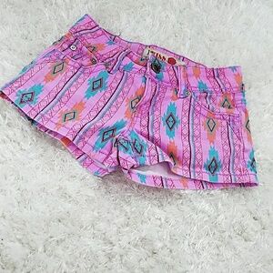 Super cute shorts, size 00